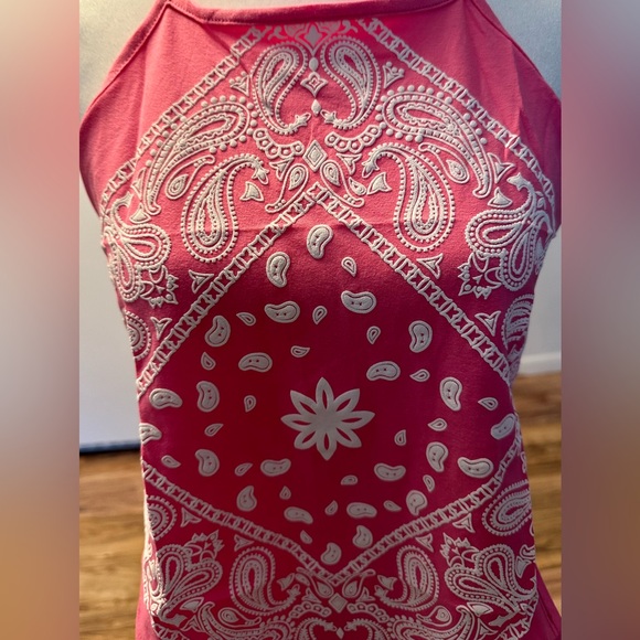Design by Olivia Women's Sexy Paisley Bandana/Tie dye
Halter Top - Picture 6 of 7